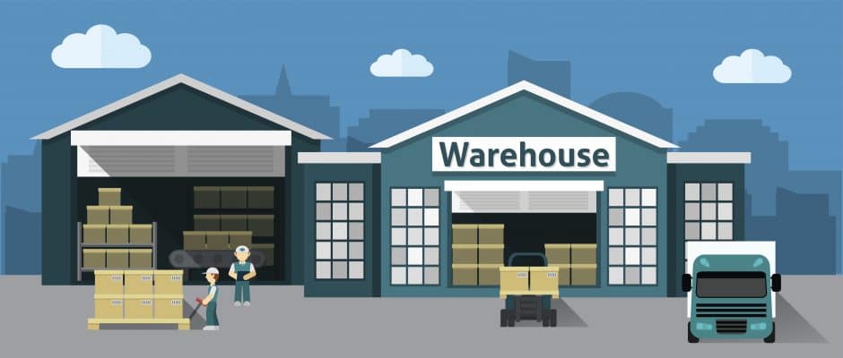 What is the main factor driving the demand for warehousing services in the UAE